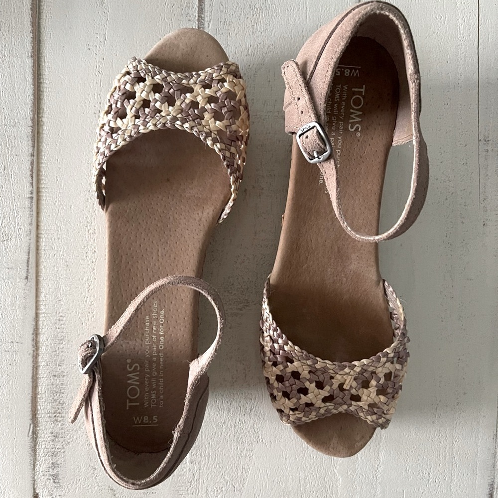 Toms Platform Wedge - Picture 2 of 11